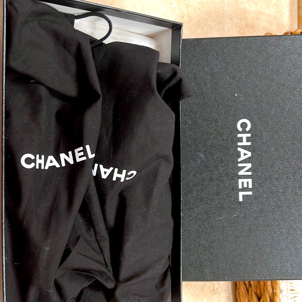 Chanel Espadrilles lambskin size 35.